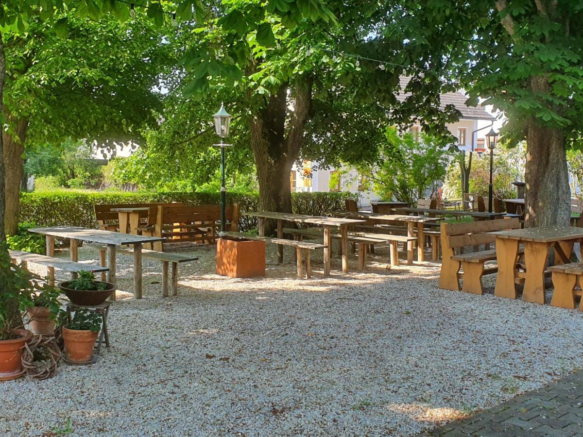 Landgasthof Geltinger Hotel Adlkofen ภายนอก รูปภาพ